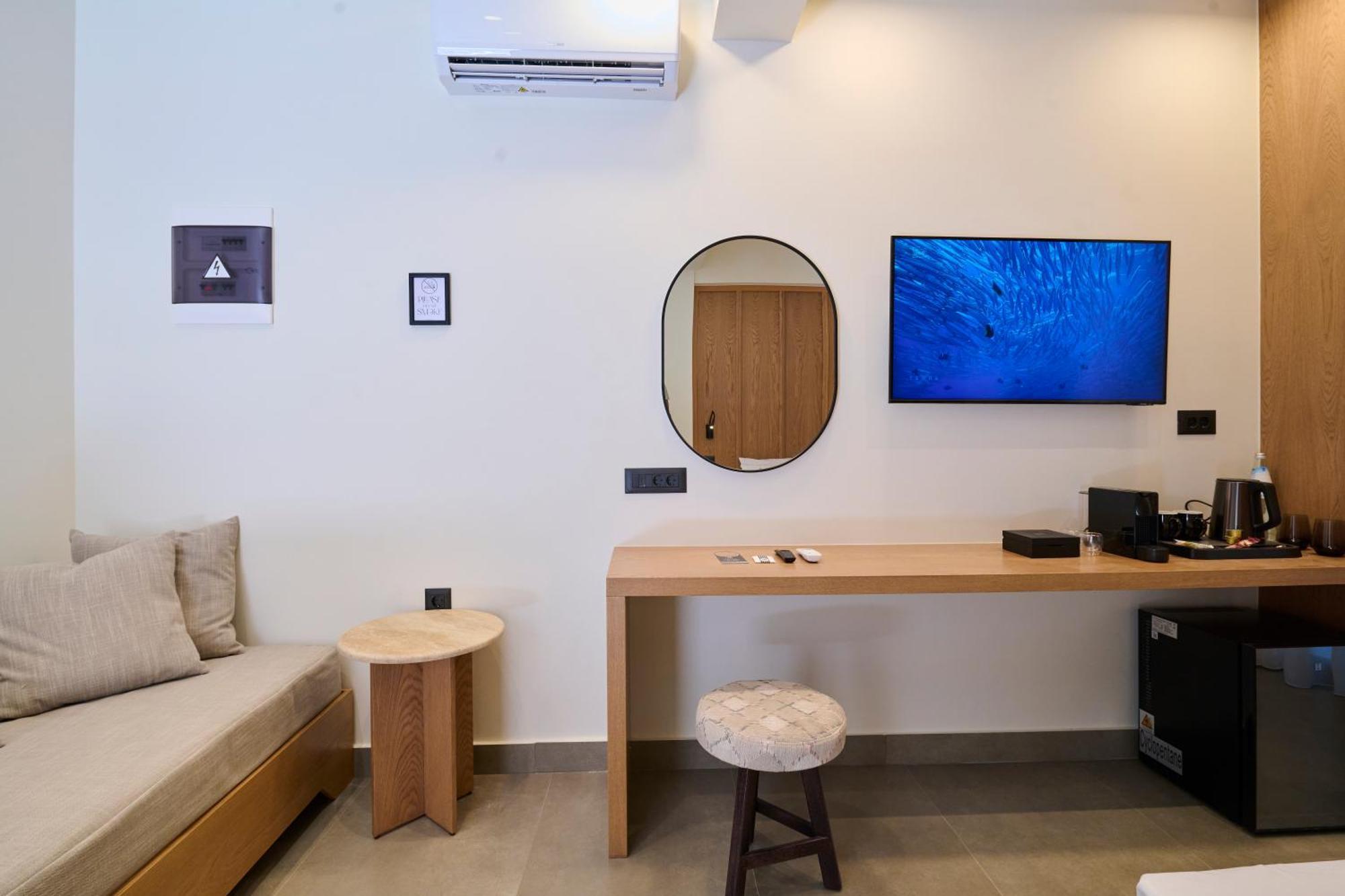 Monarco Executive Rooms Rhodes City ภายนอก รูปภาพ
