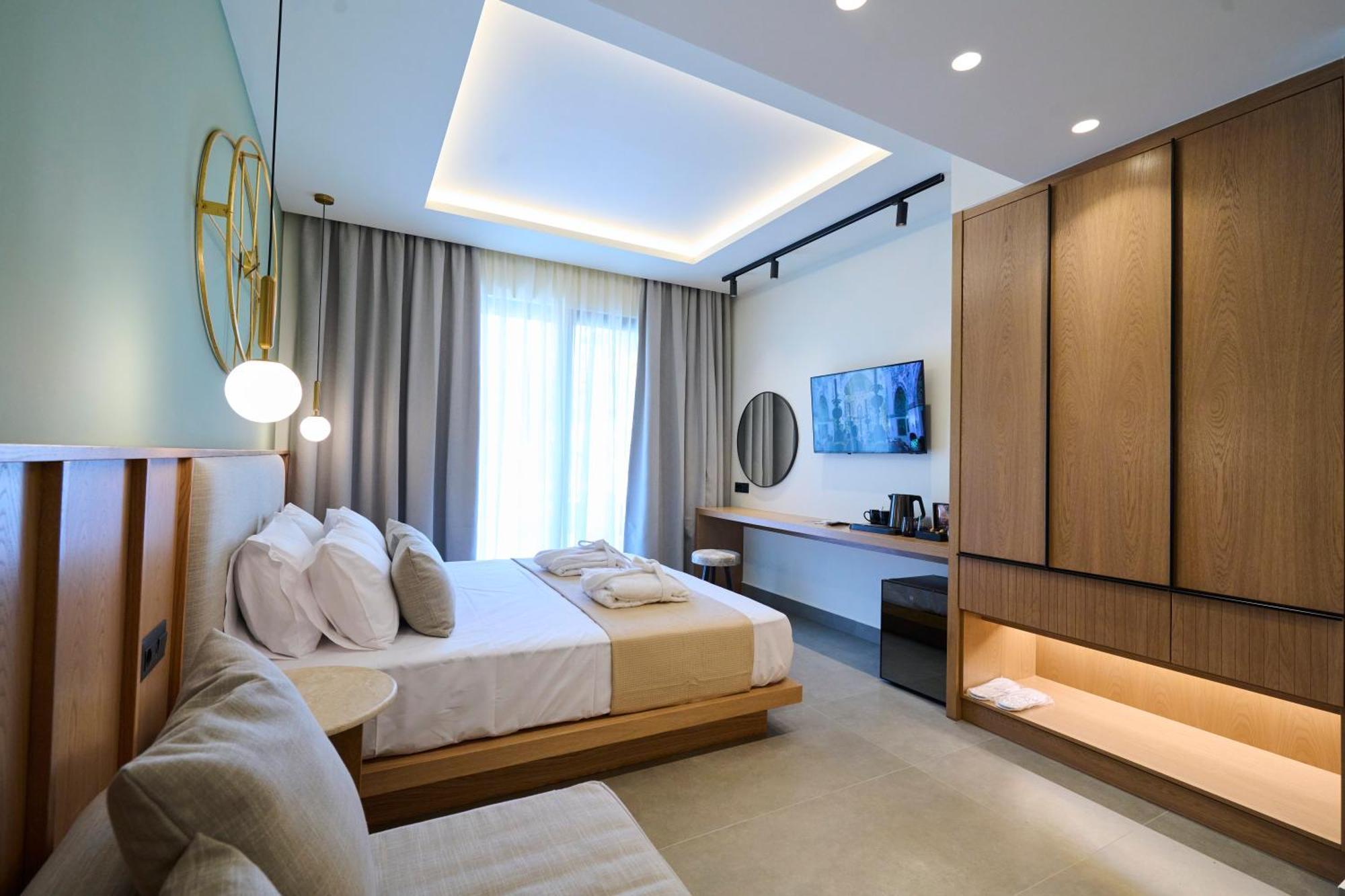 Monarco Executive Rooms Rhodes City ภายนอก รูปภาพ